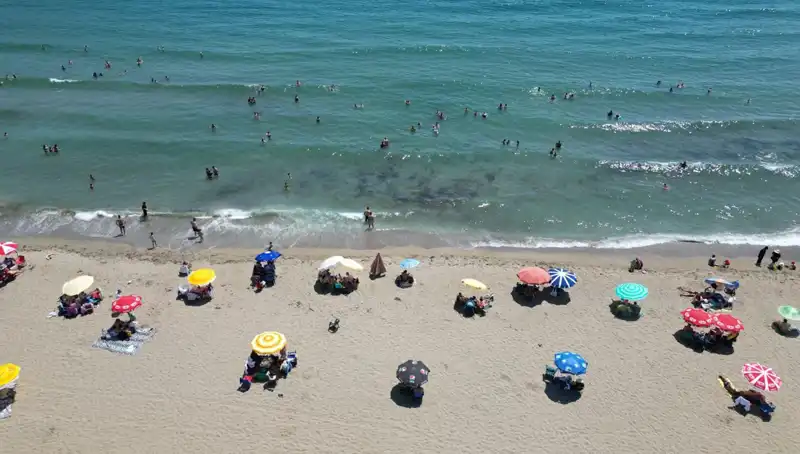 Tekirdağ'da Sıcak Hava Dalgalanması: Plajlarda Yoğunluk Artıyor