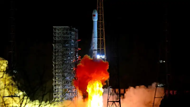 Çin’in Tienvın-2 Asteroid Keşif Aracı Uzayda Yeni Bir Çağı Başlatıyor