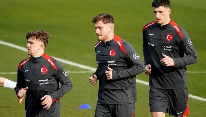Fenerbahçe'nin Hedefindeki Milli Yıldız Galatasaray'a Transfer Oluyor!
