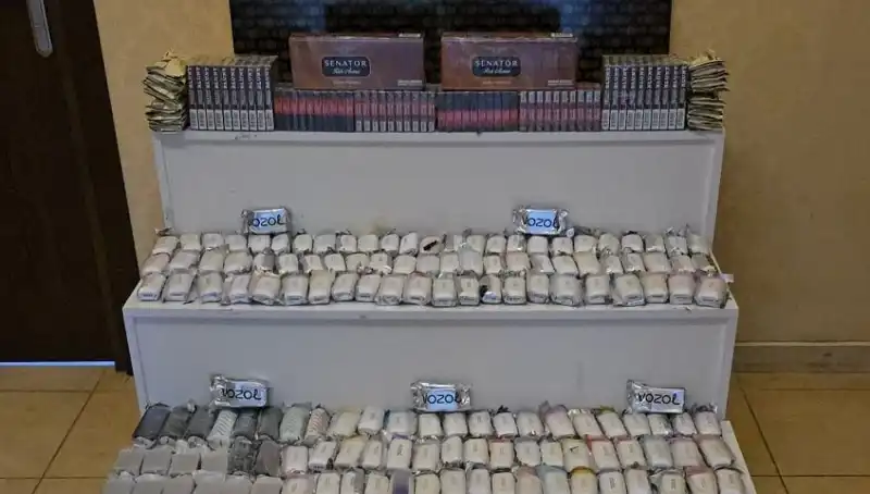 Gümrük Kaçağı Sigara Operasyonu: Devasa Miktarlarda Ele Geçirildi