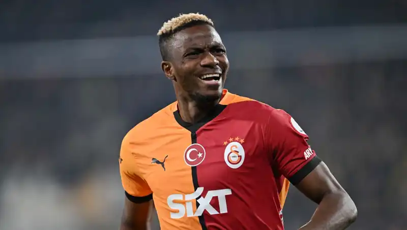 Osimhen, Napoli ve Galatasaray'dan Farklı Bir Yola mı Gidiyor?