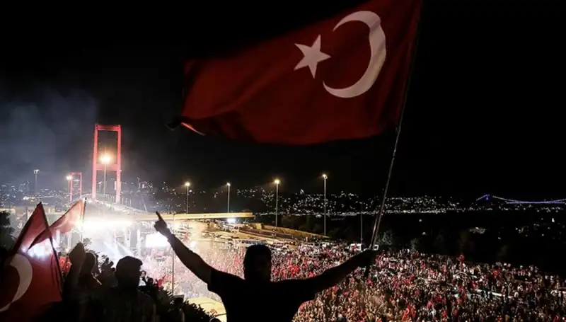15 Temmuz’un Kahramanları: "En Uzun Gece" Külliye'de Sahnelenecek