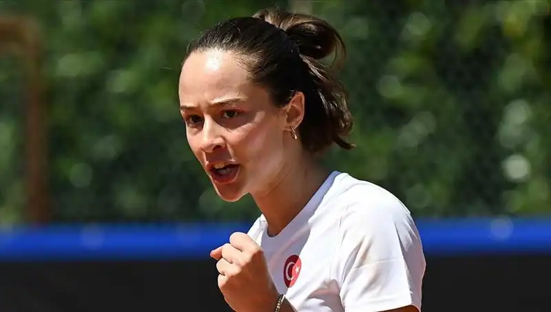 Milli Tenisçi Zeynep Sönmez, Tarih Yazmaya Finalde Devam Ediyor!