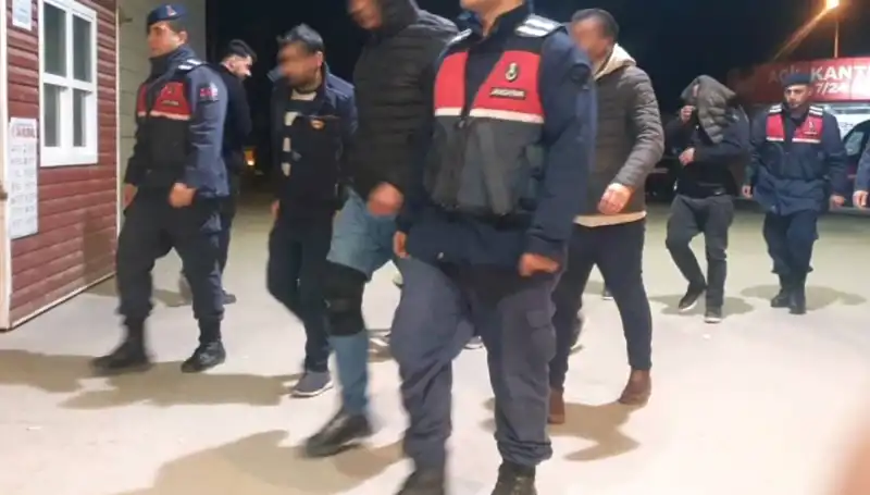 Bağ Evinde Düzenlenen Uyuşturucu Partisi: Operasyonda İlginç Ayrıntılar