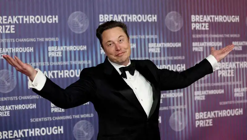 Elon Musk, X'in Yenilikçi Mesajlaşma Uygulamasını Duyurdu: Flört Sitesi Olacak mı?
