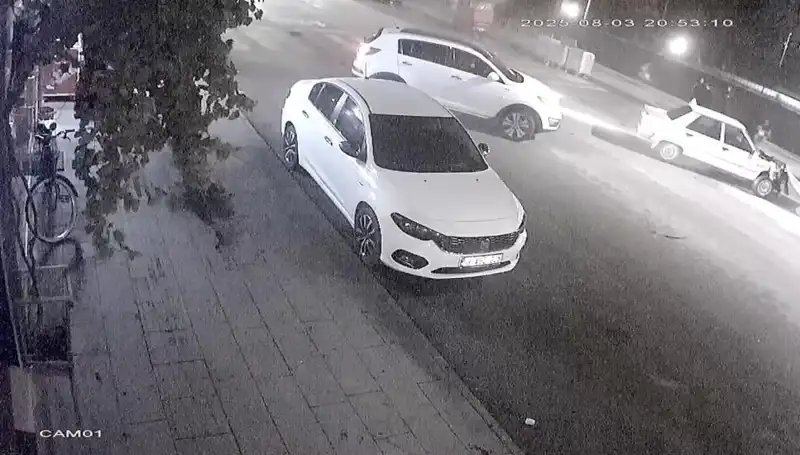 Yayalara Yol Vermek İsteyen Araç Kazaya Neden Oldu: Detaylar Şok Edici!