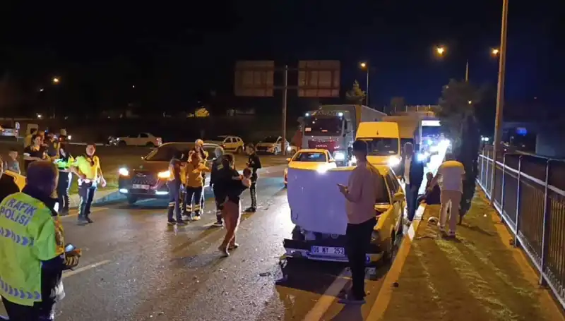 Otoyolda Geri Dönüş Kazası: İki Çocuk Kaza Kurbanı Oldu