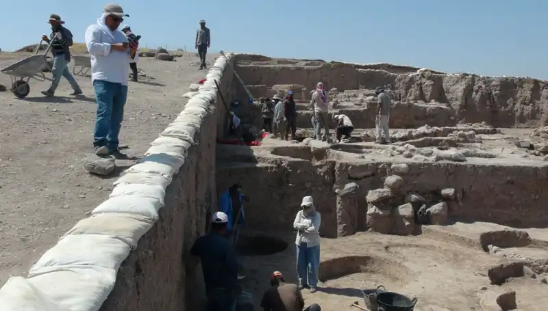 Kilis Oylum Höyük: Sıcak Havalarda Kazı Çalışmaları Tüm Hızıyla Devam Ediyor