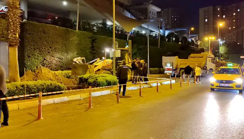 Küçükçekmece'de Doğal Gaz Borusu Paniği: Acil Eylem Planı Devreye Girdi
