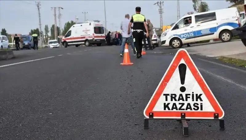 Tekirdağ'da Feci Kaza! Kontrolden Çıkan Otomobil Bariyere Çarptı, Bir Kayıp Var
