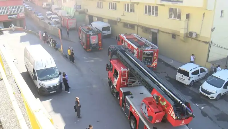 İstanbul Tekstil Atölyesinde Çıkan Yangın Korkuttu, Ekipler Kendisini Zor Kurtardı!