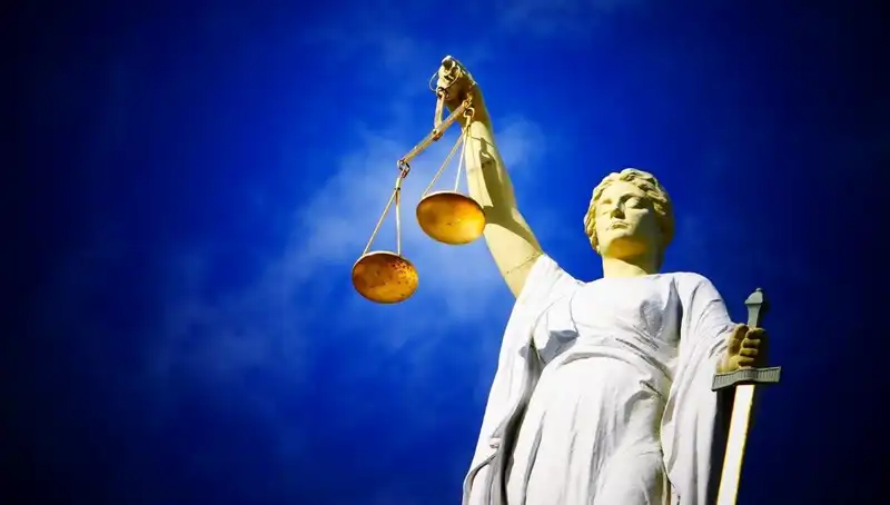 Dünya Hukuk Günü: Toplum için Adaletin Önemi ve Mesajları