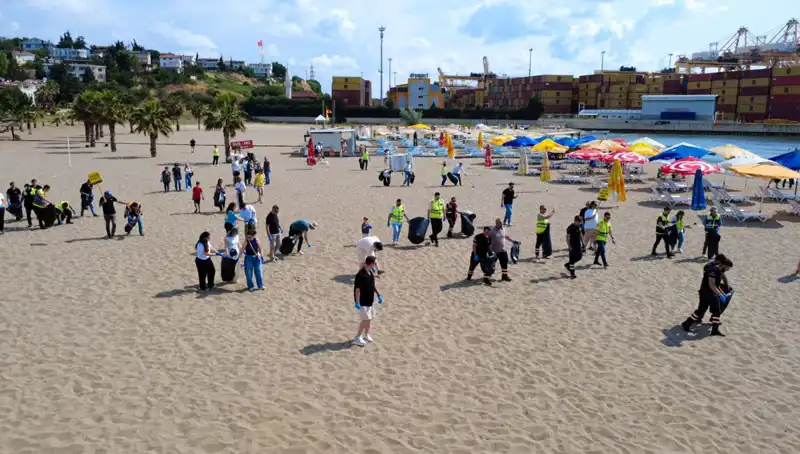 Plajlarda Temizlik Harekatı: Doğayı Koruma Plebisiti