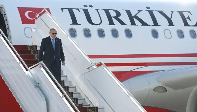 Cumhurbaşkanı Erdoğan İtalya Ziyaretinden Dönerek Önemli Açıklamalarda Bulundu